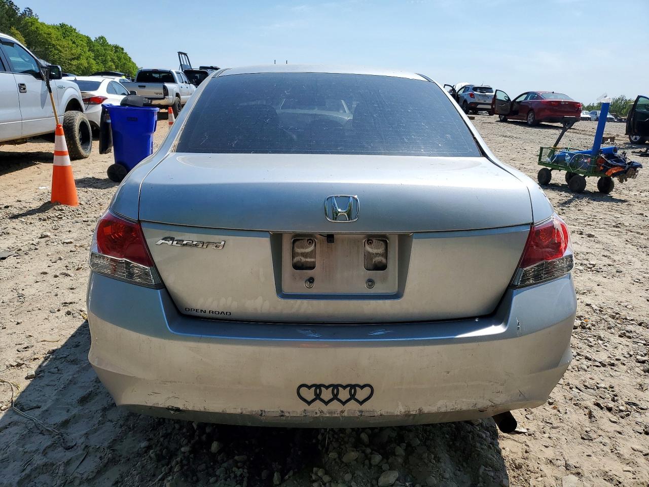 2009 HONDA ACCORD LX photo 11
