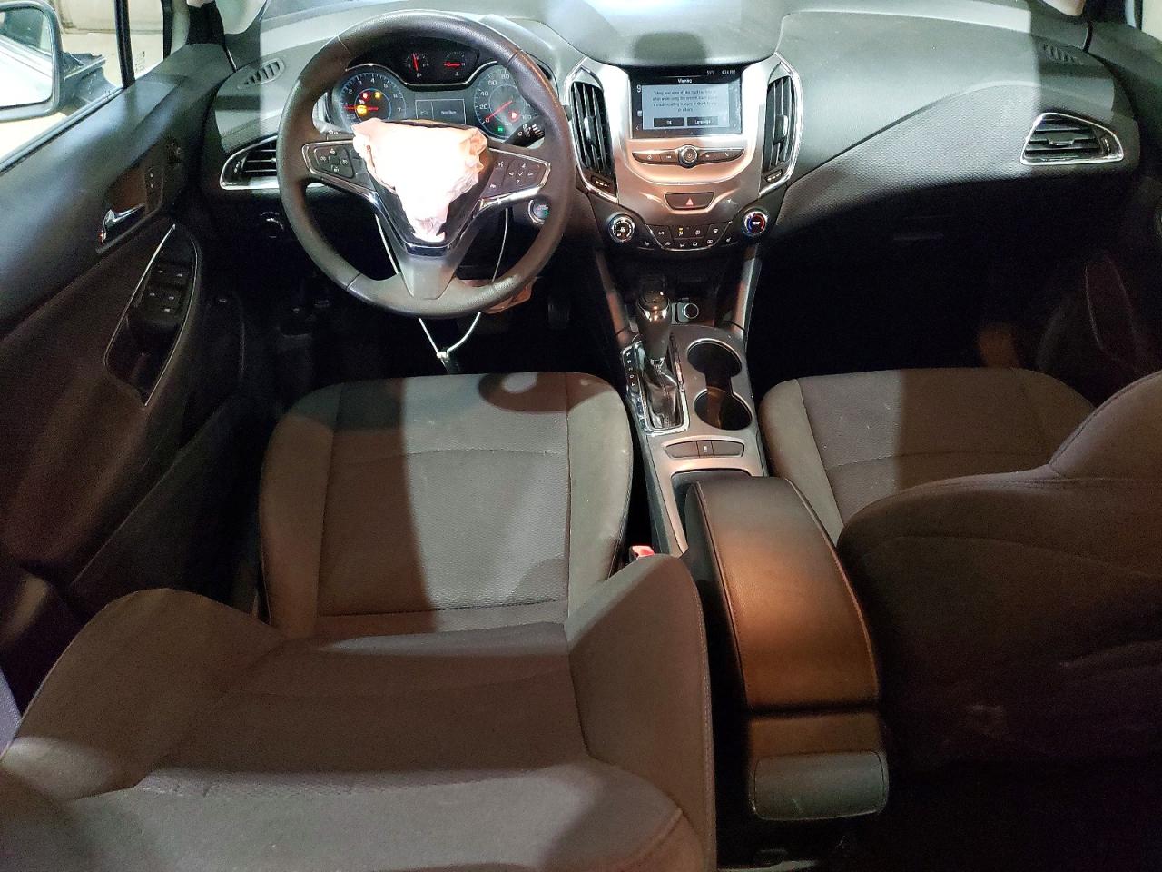 2017 CHEVROLET CRUZE LT photo 15