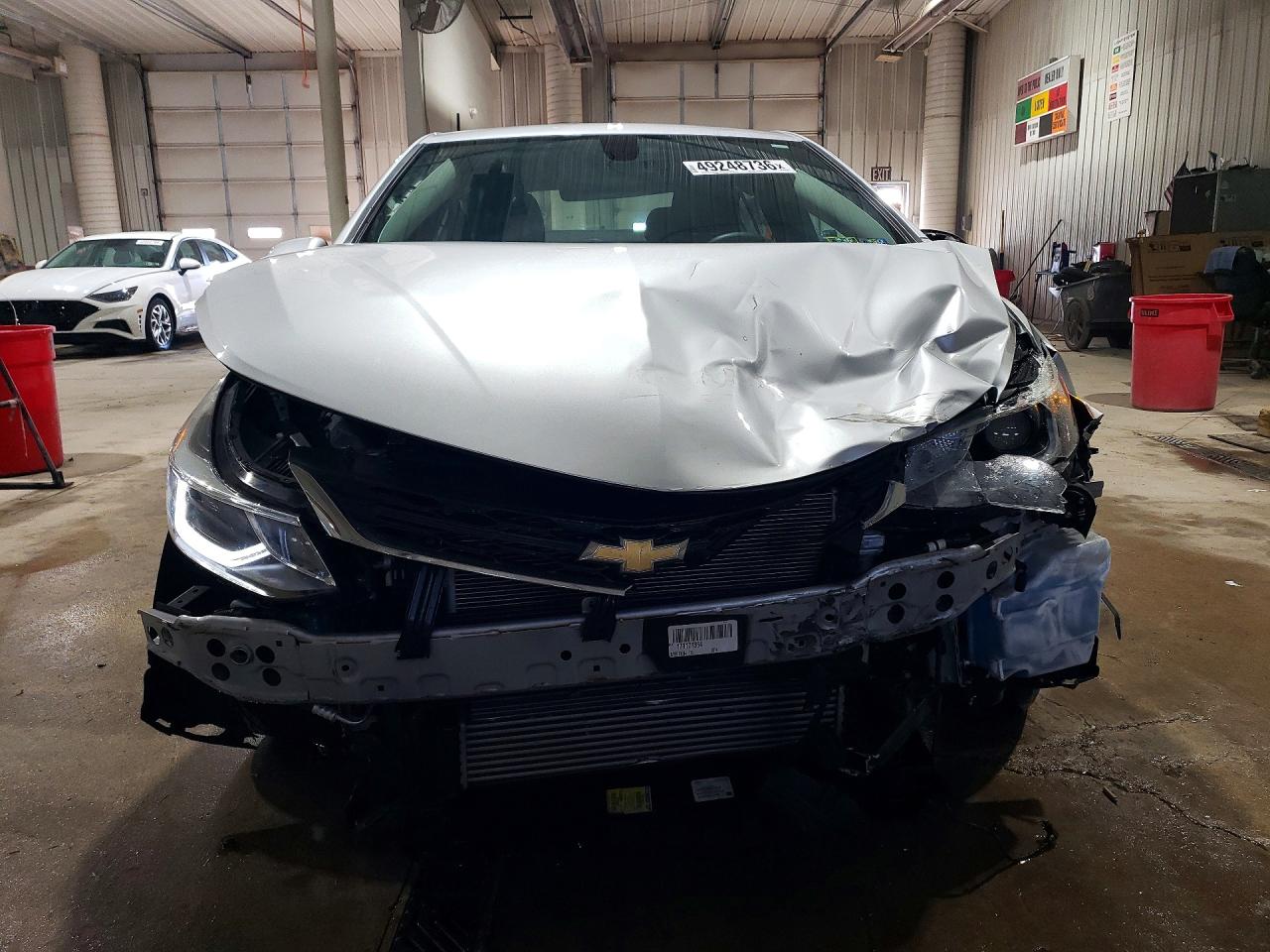 2017 CHEVROLET CRUZE LT photo 9