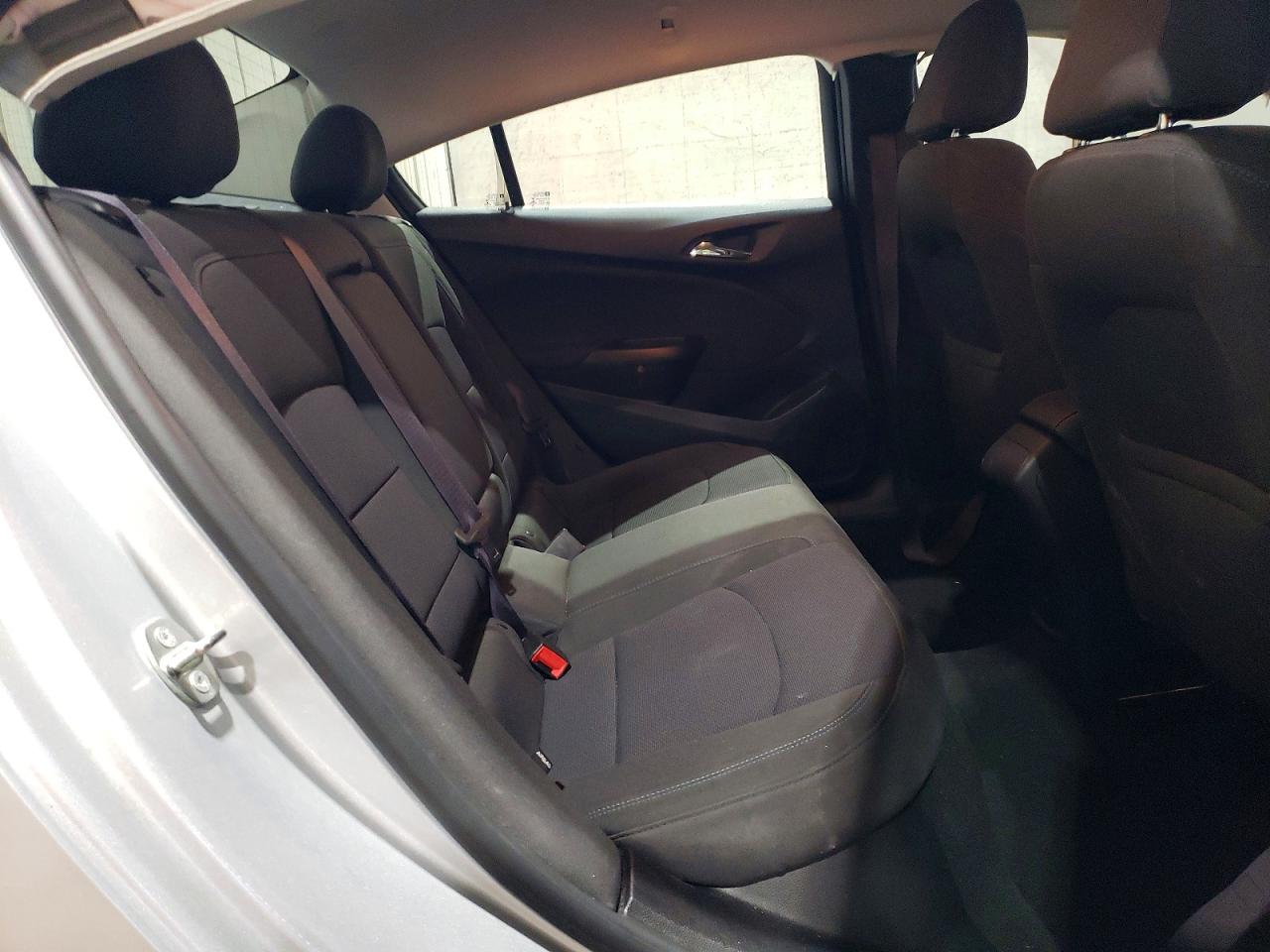 2017 CHEVROLET CRUZE LT photo 19