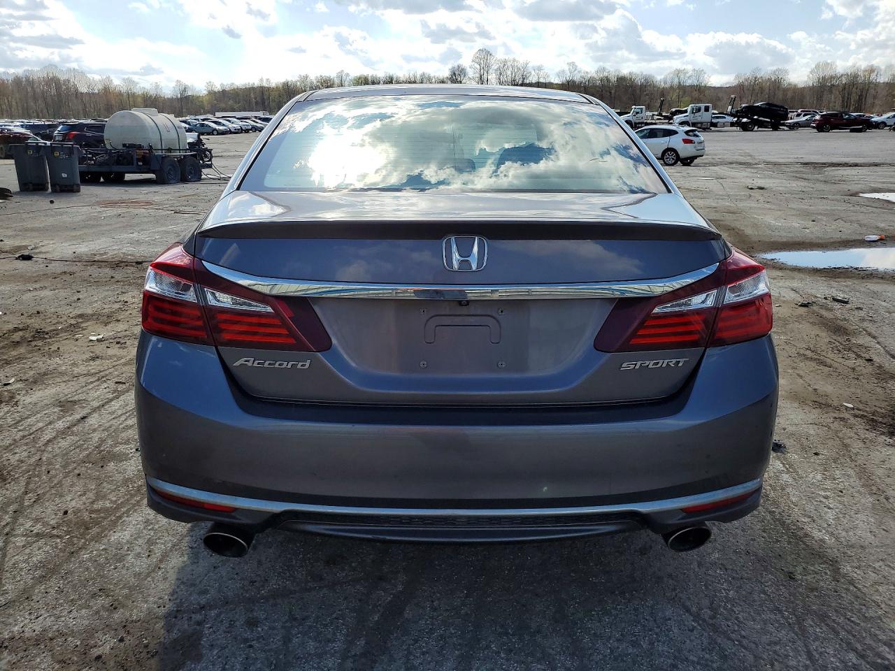 2016 HONDA ACCORD SPORT photo 16