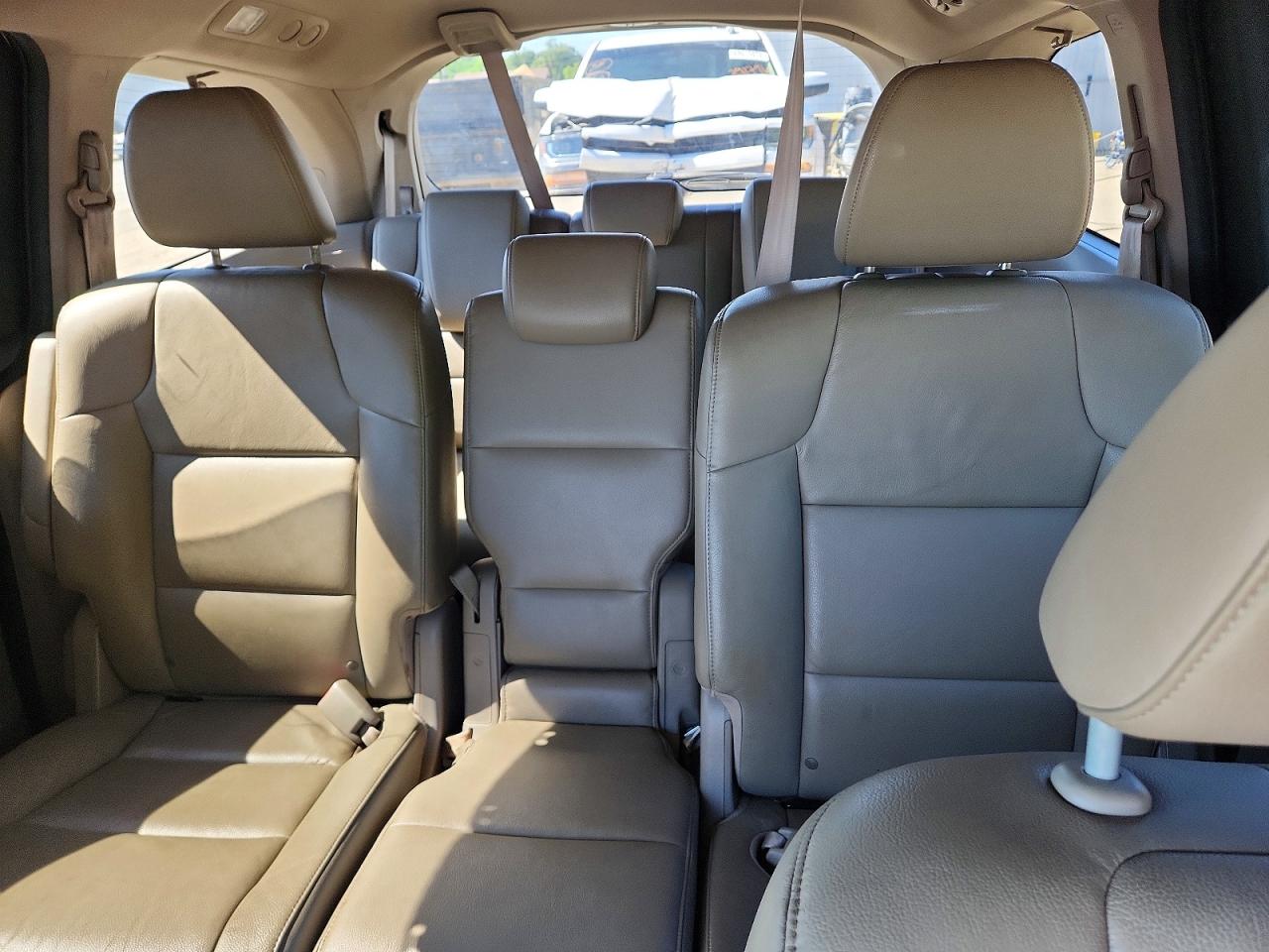 2016 HONDA ODYSSEY EXL photo 19