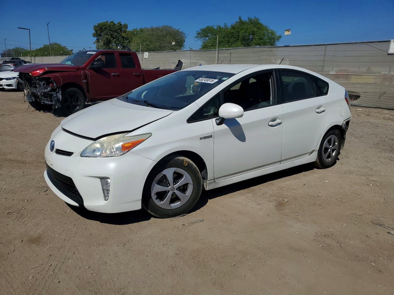 2015 TOYOTA PRIUS