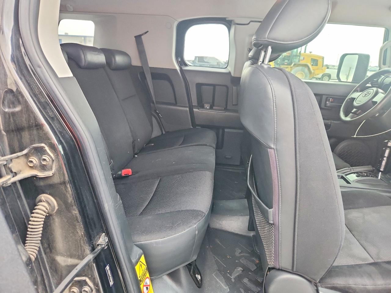 2007 TOYOTA FJ CRUISER BASE photo 11