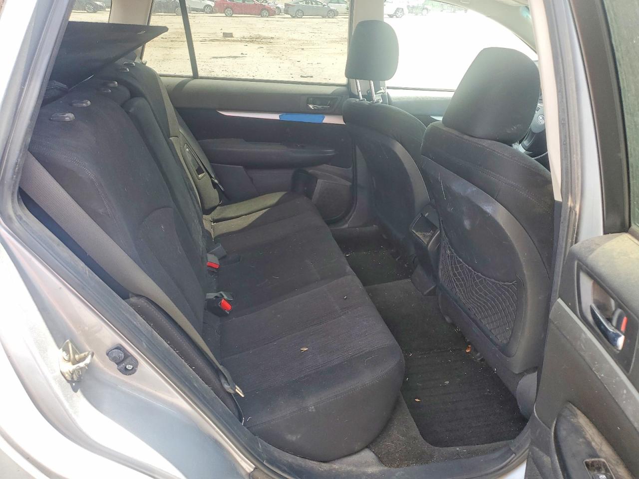 2014 SUBARU OUTBACK 2.5I PREMIUM photo 31
