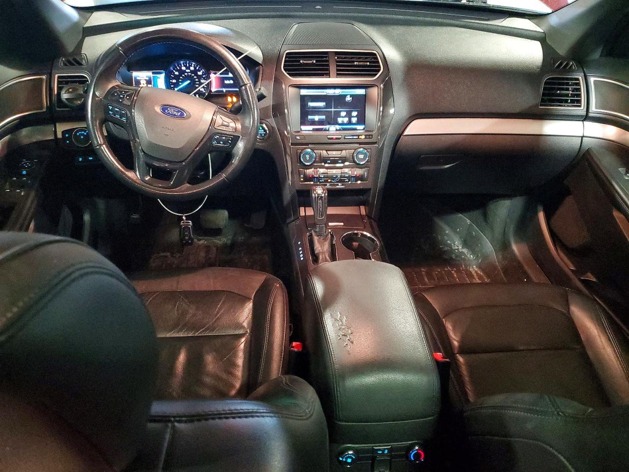 2016 FORD EXPLORER XLT photo 22