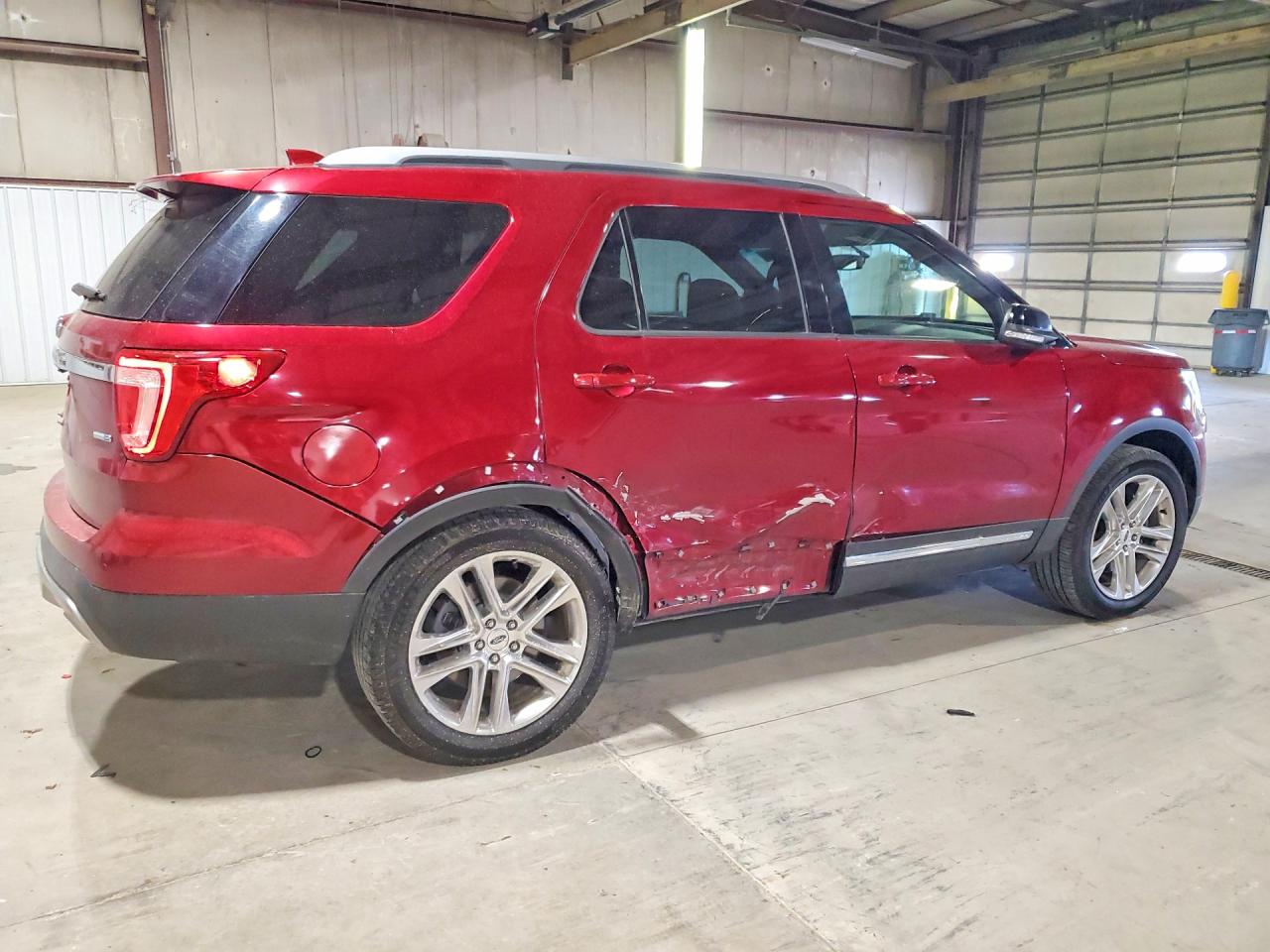 2016 FORD EXPLORER XLT photo 7