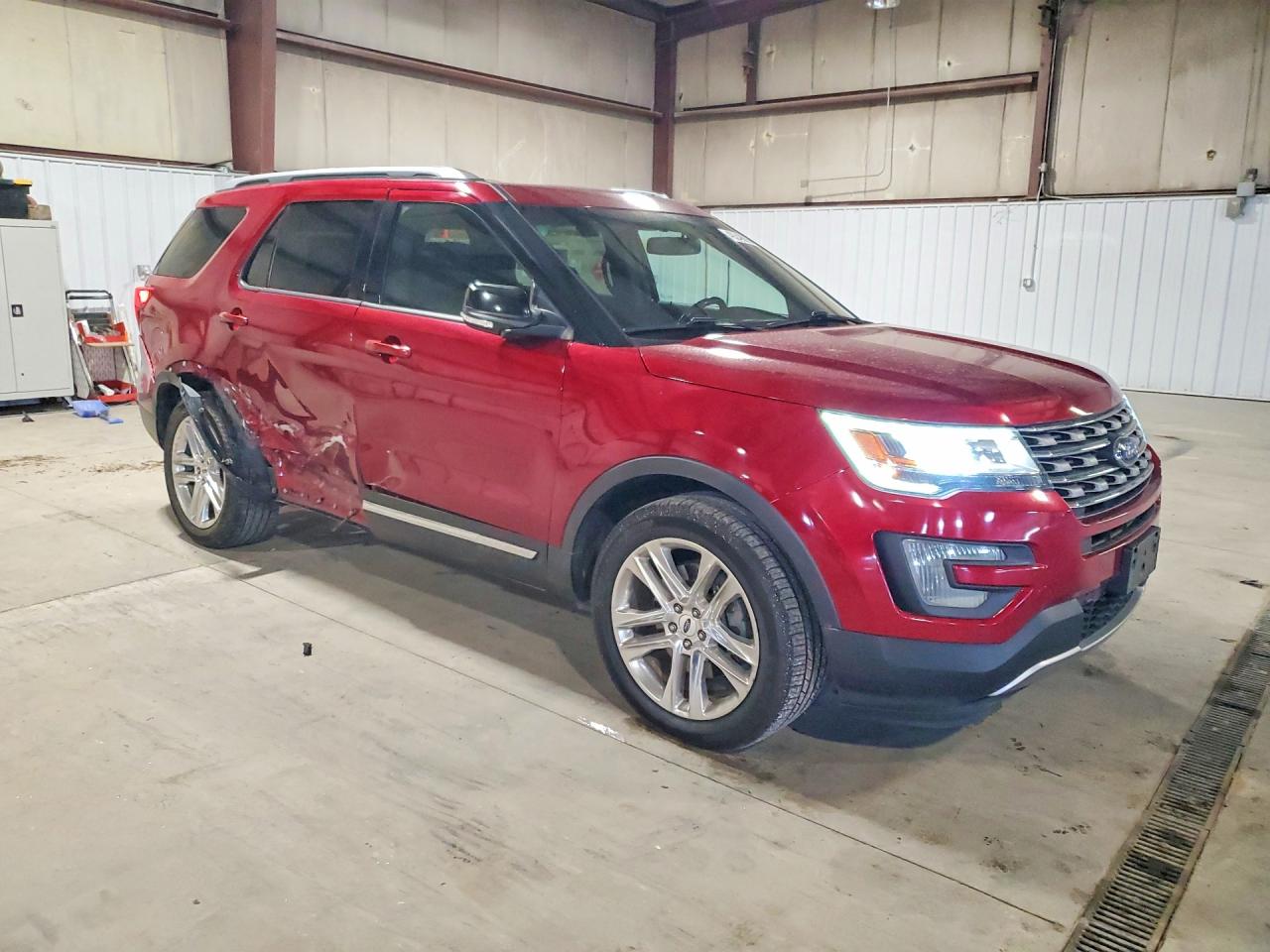 2016 FORD EXPLORER XLT photo 10