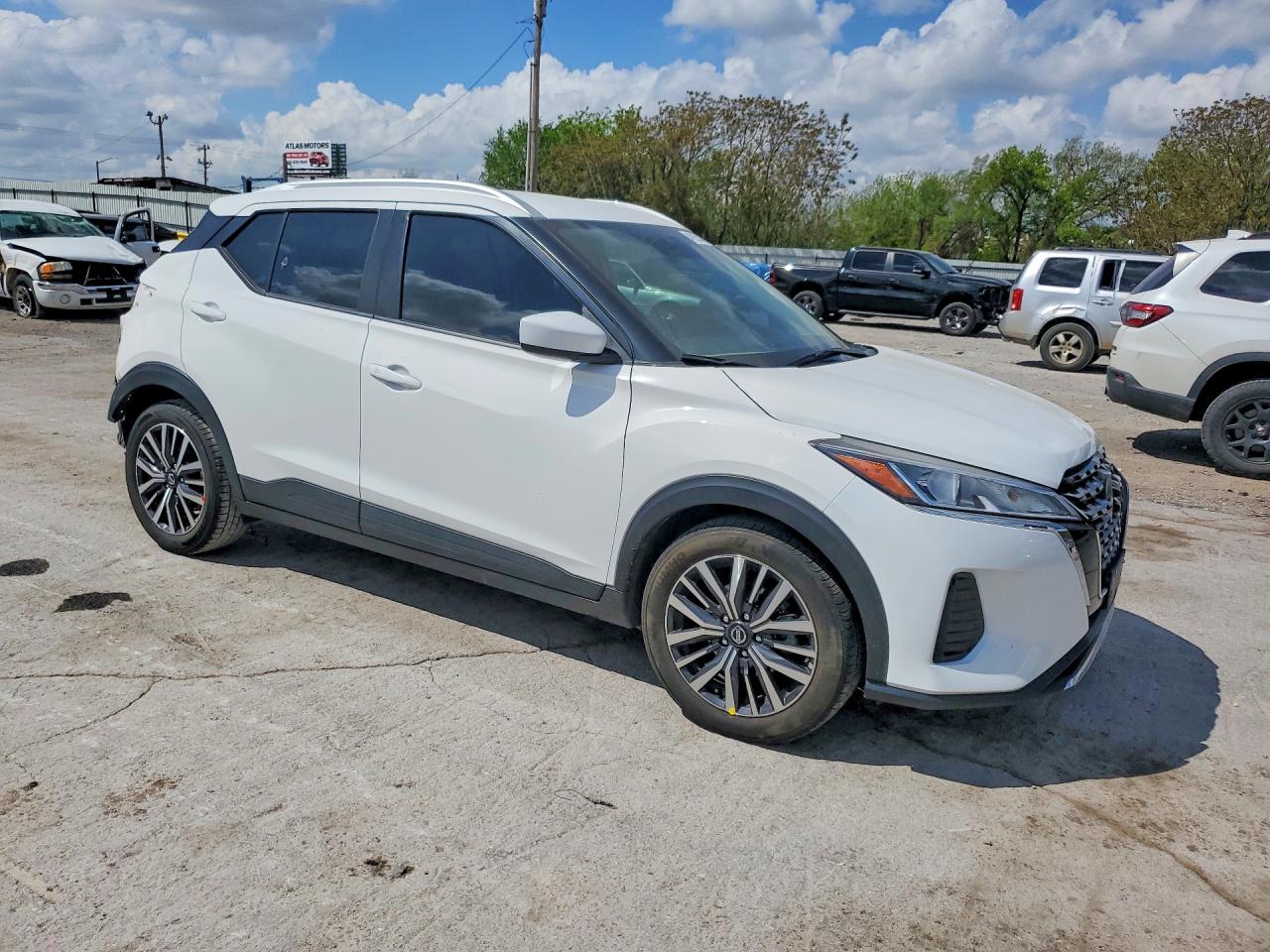 2021 NISSAN KICKS SV photo 10