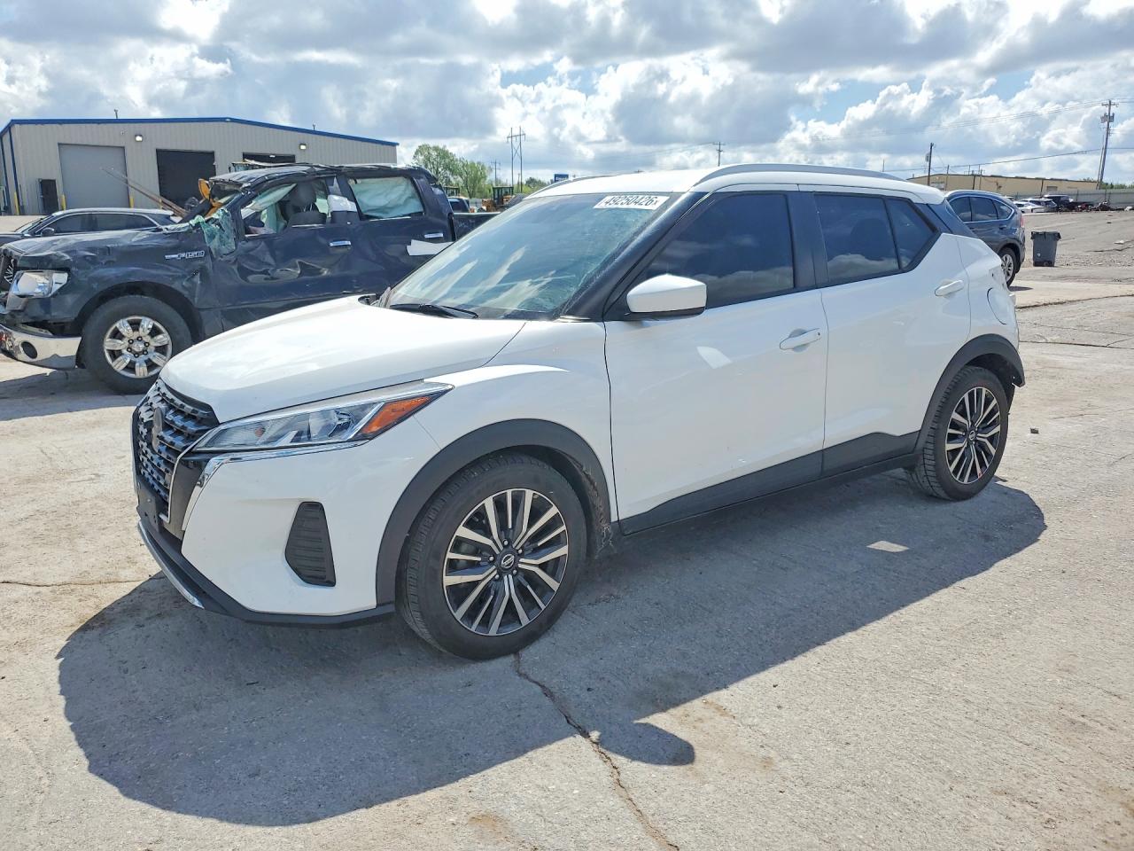 2021 NISSAN KICKS