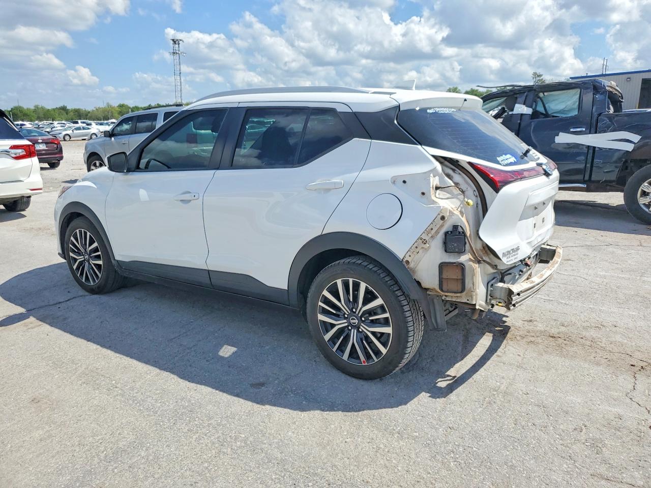2021 NISSAN KICKS SV photo 4