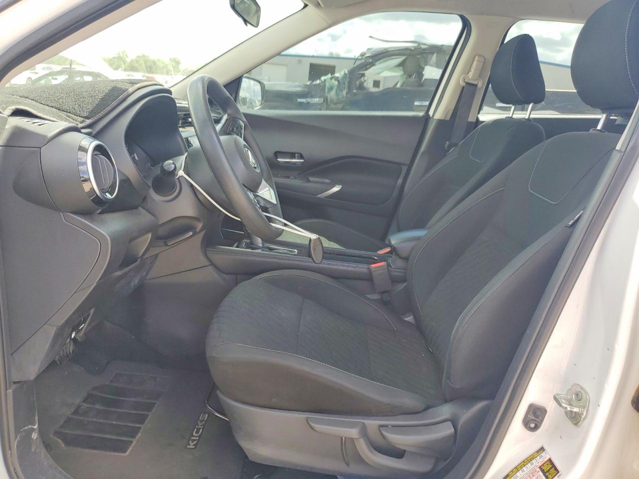 2021 NISSAN KICKS SV photo 19