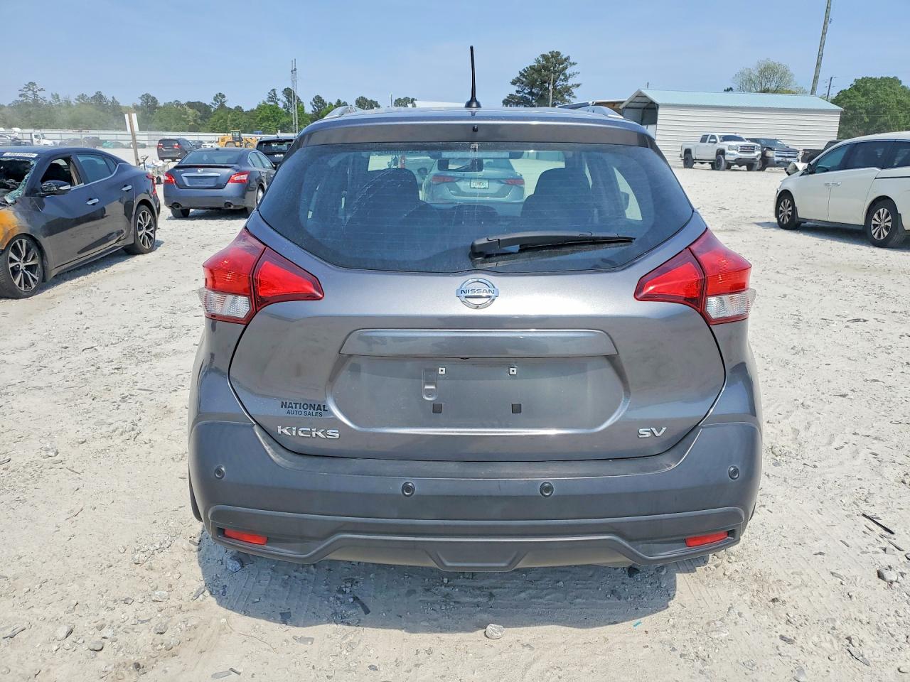 2020 NISSAN KICKS SV photo 16