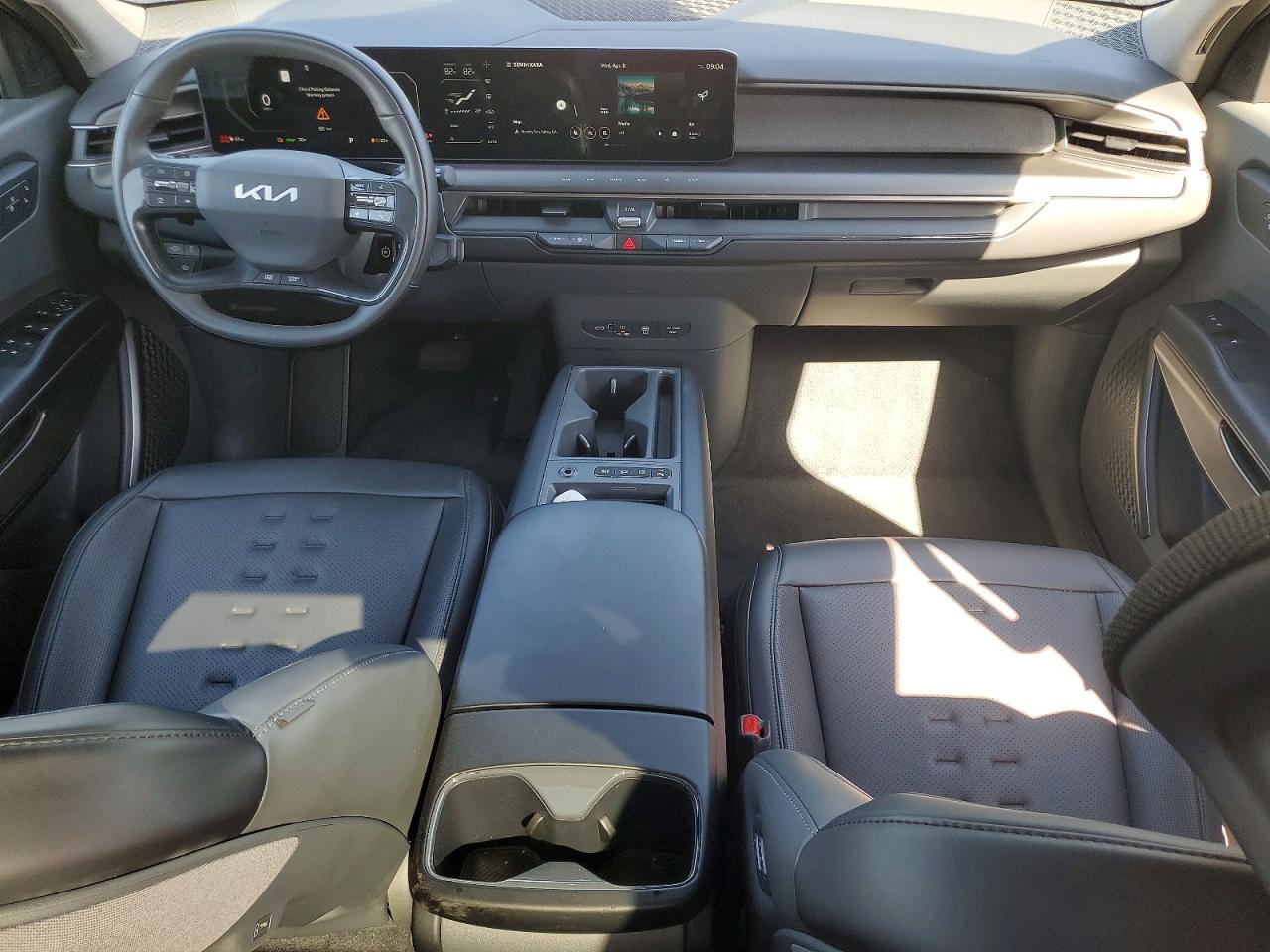 2026 KIA EV9 WIND photo 22