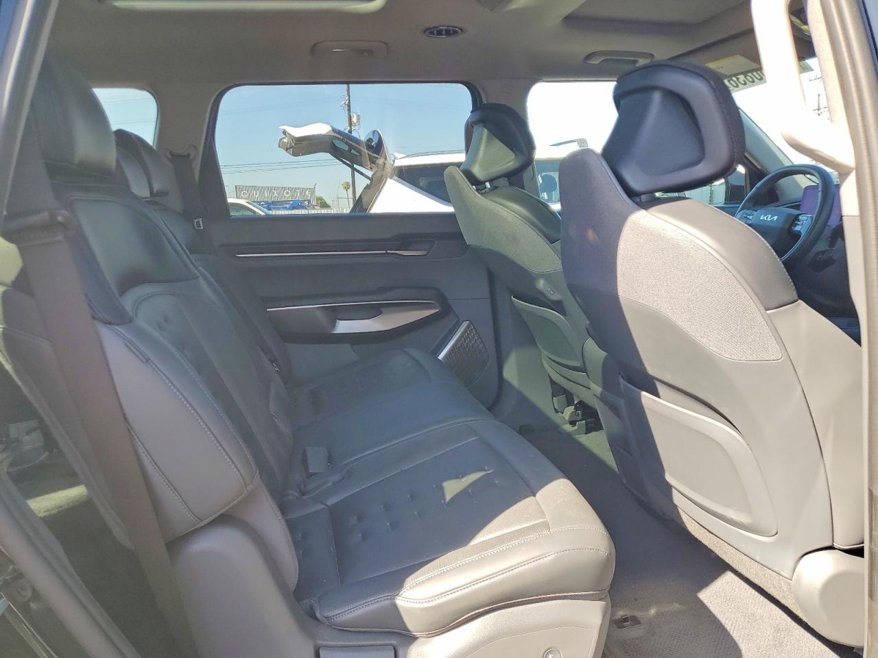 2026 KIA EV9 WIND photo 31