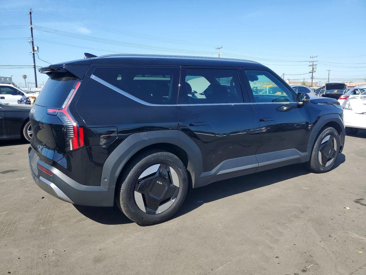 2026 KIA EV9 WIND photo 7