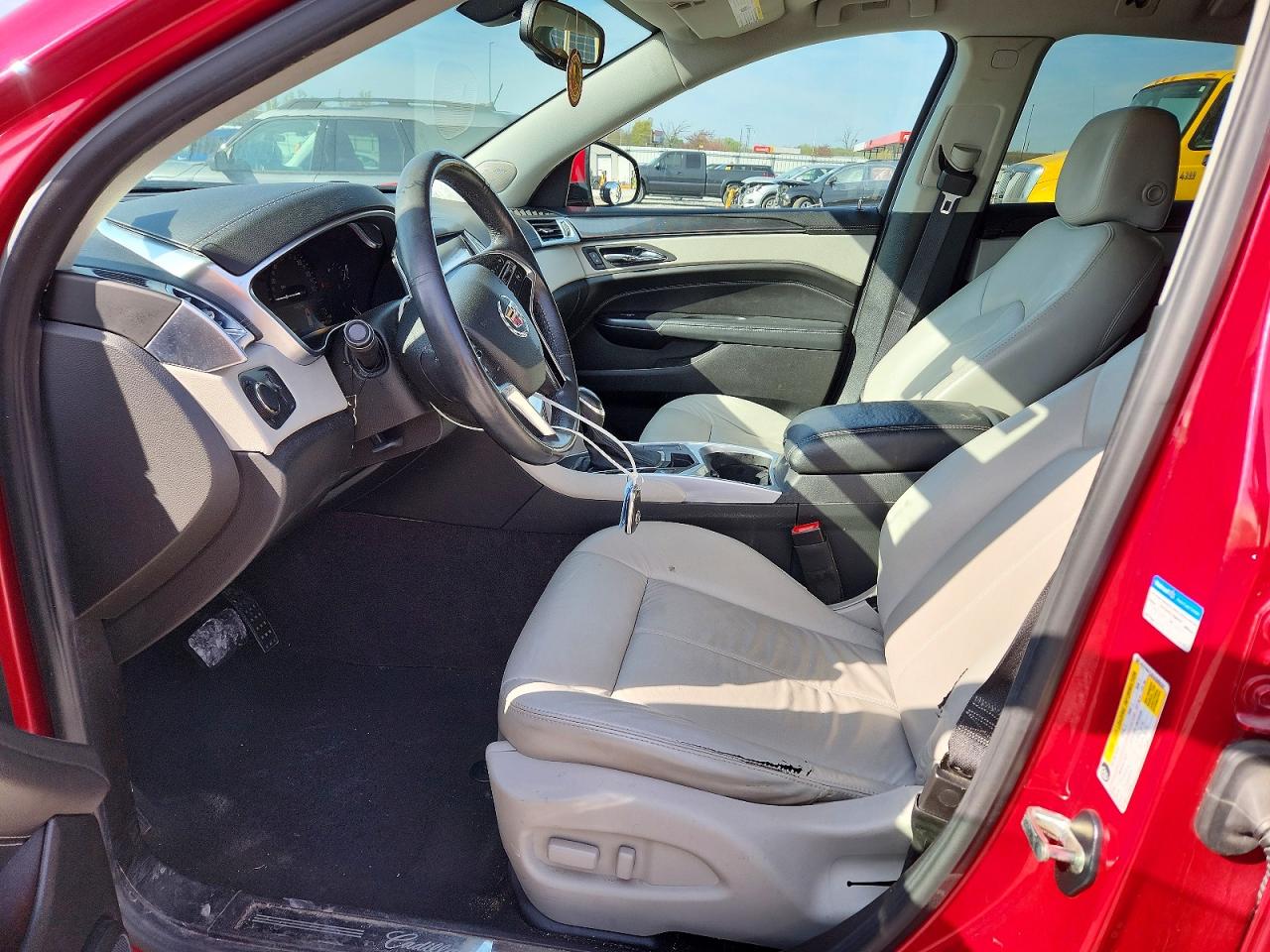 2016 CADILLAC SRX photo 19