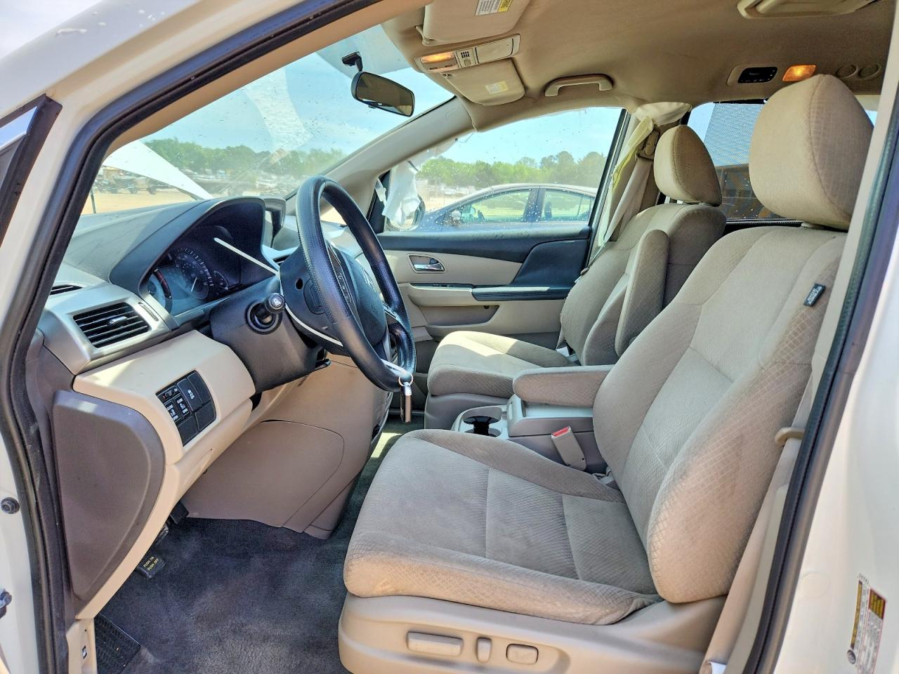 2016 HONDA ODYSSEY SE photo 13