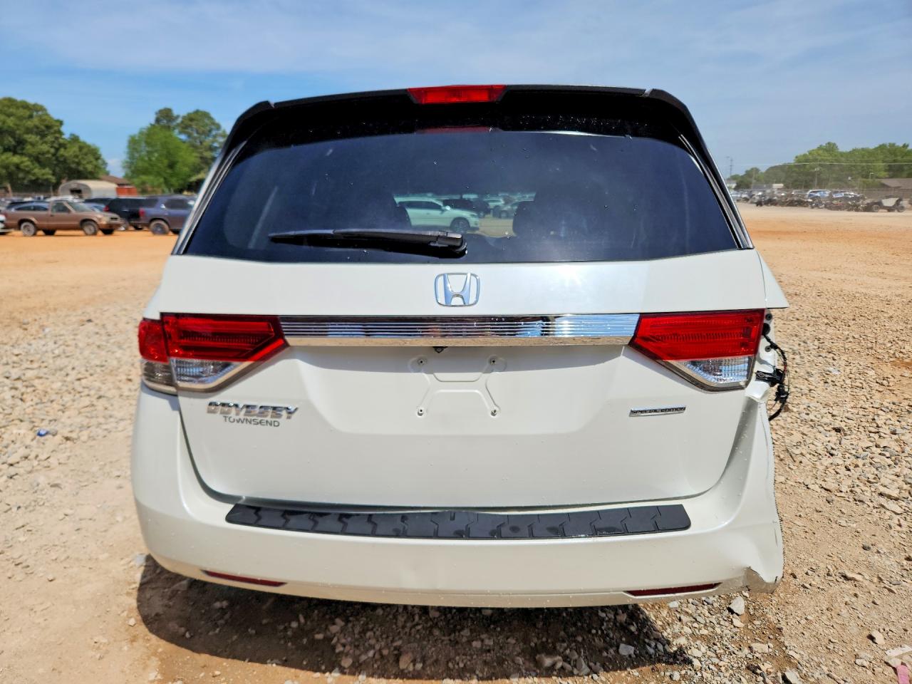 2016 HONDA ODYSSEY SE photo 11