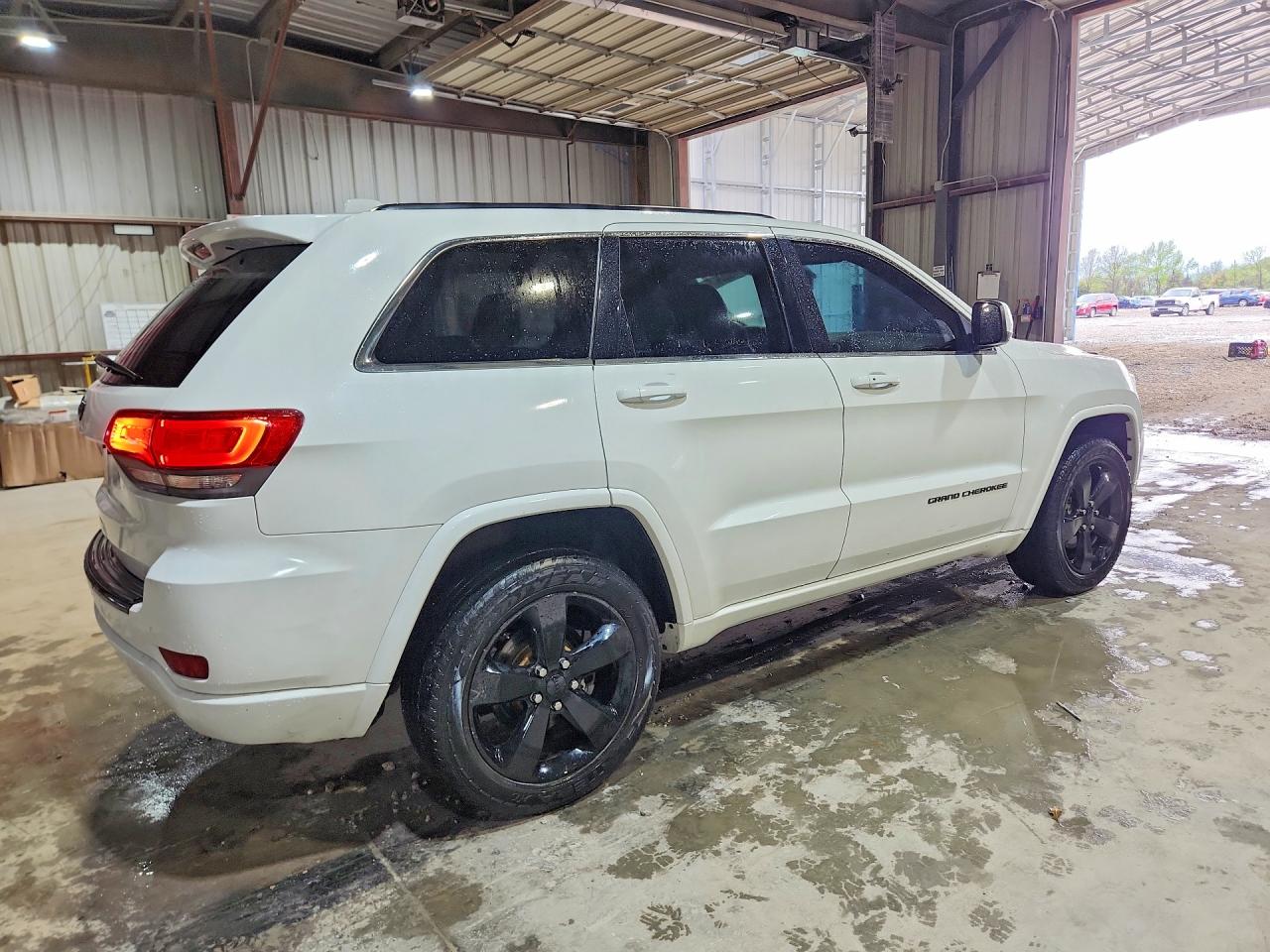 2015 JEEP GRAND CHEROKEE LAREDO photo 5
