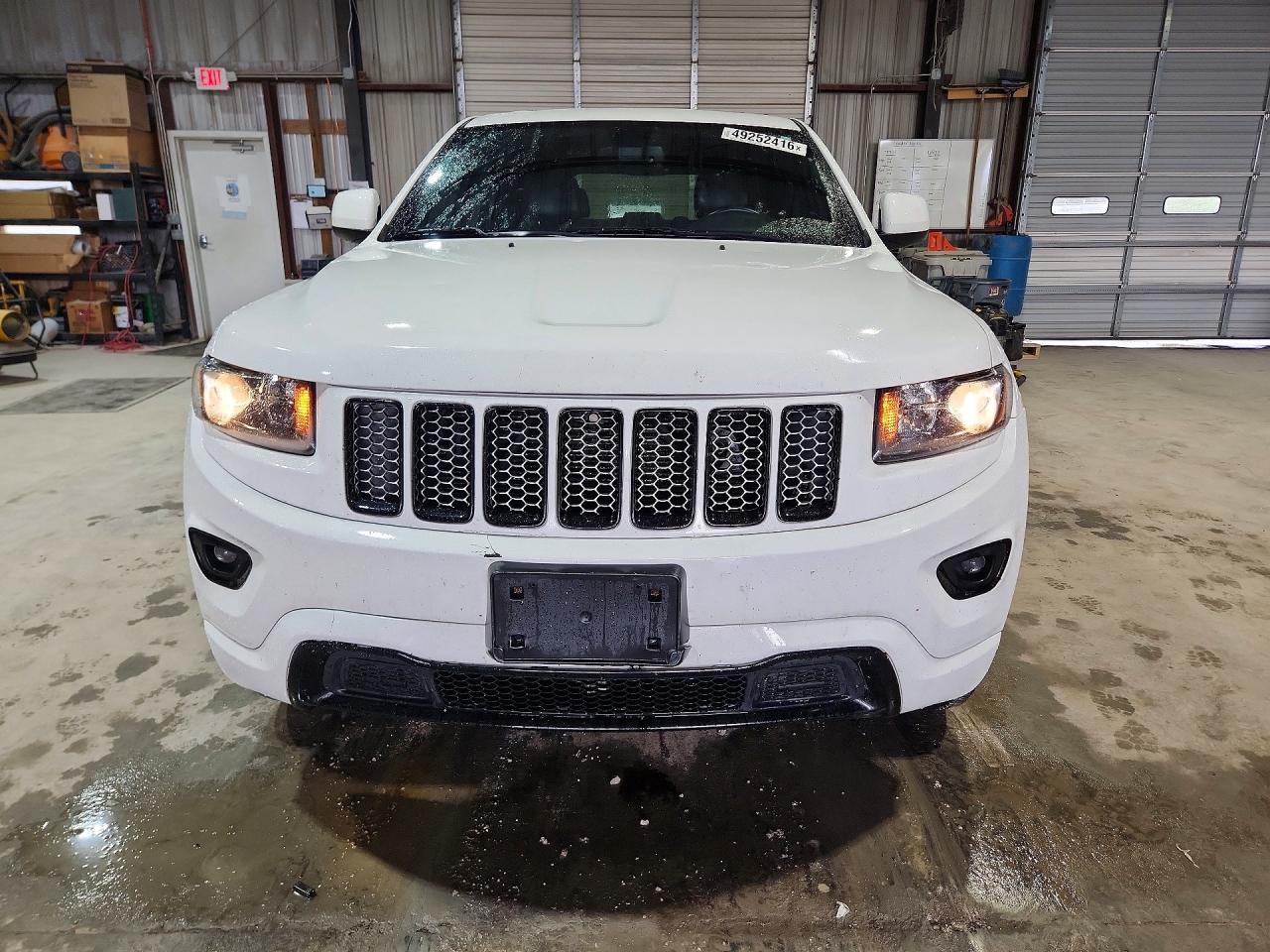 2015 JEEP GRAND CHEROKEE LAREDO photo 9