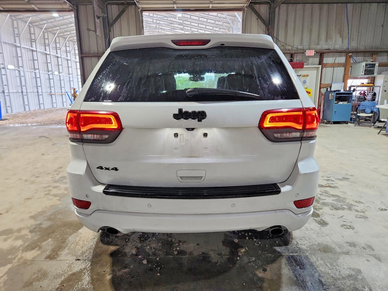 2015 JEEP GRAND CHEROKEE LAREDO photo 11