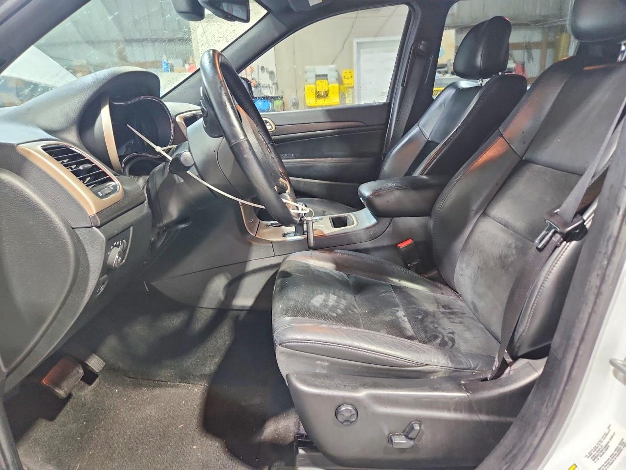 2015 JEEP GRAND CHEROKEE LAREDO photo 13