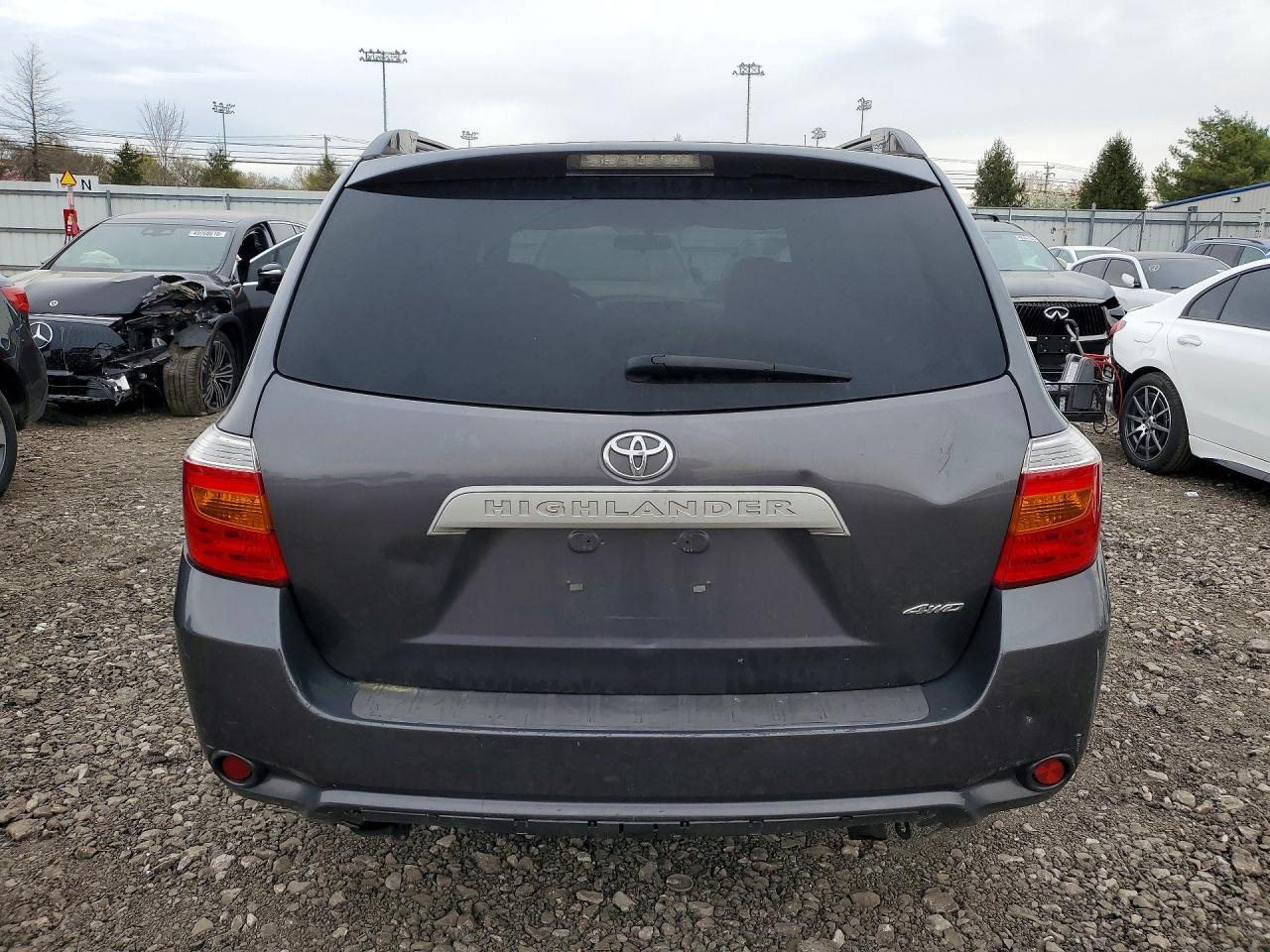 2010 TOYOTA HIGHLANDER BASE photo 16