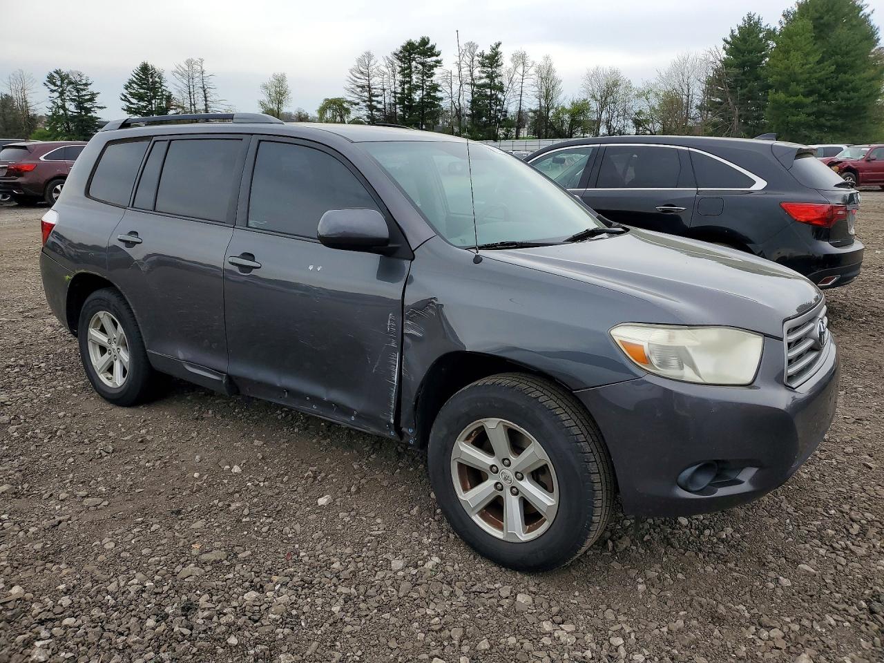 2010 TOYOTA HIGHLANDER BASE photo 10