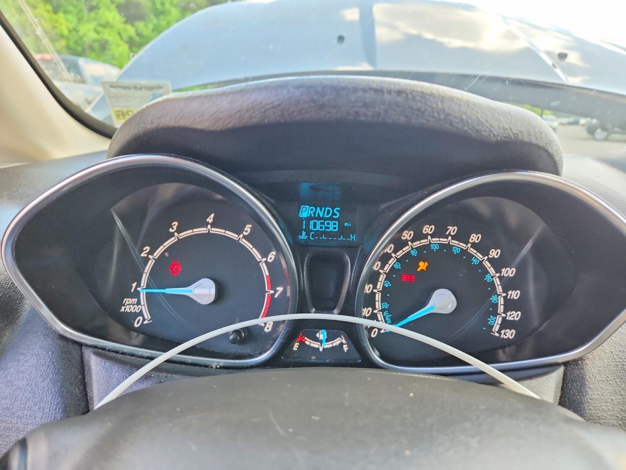 2019 FORD FIESTA SE photo 17