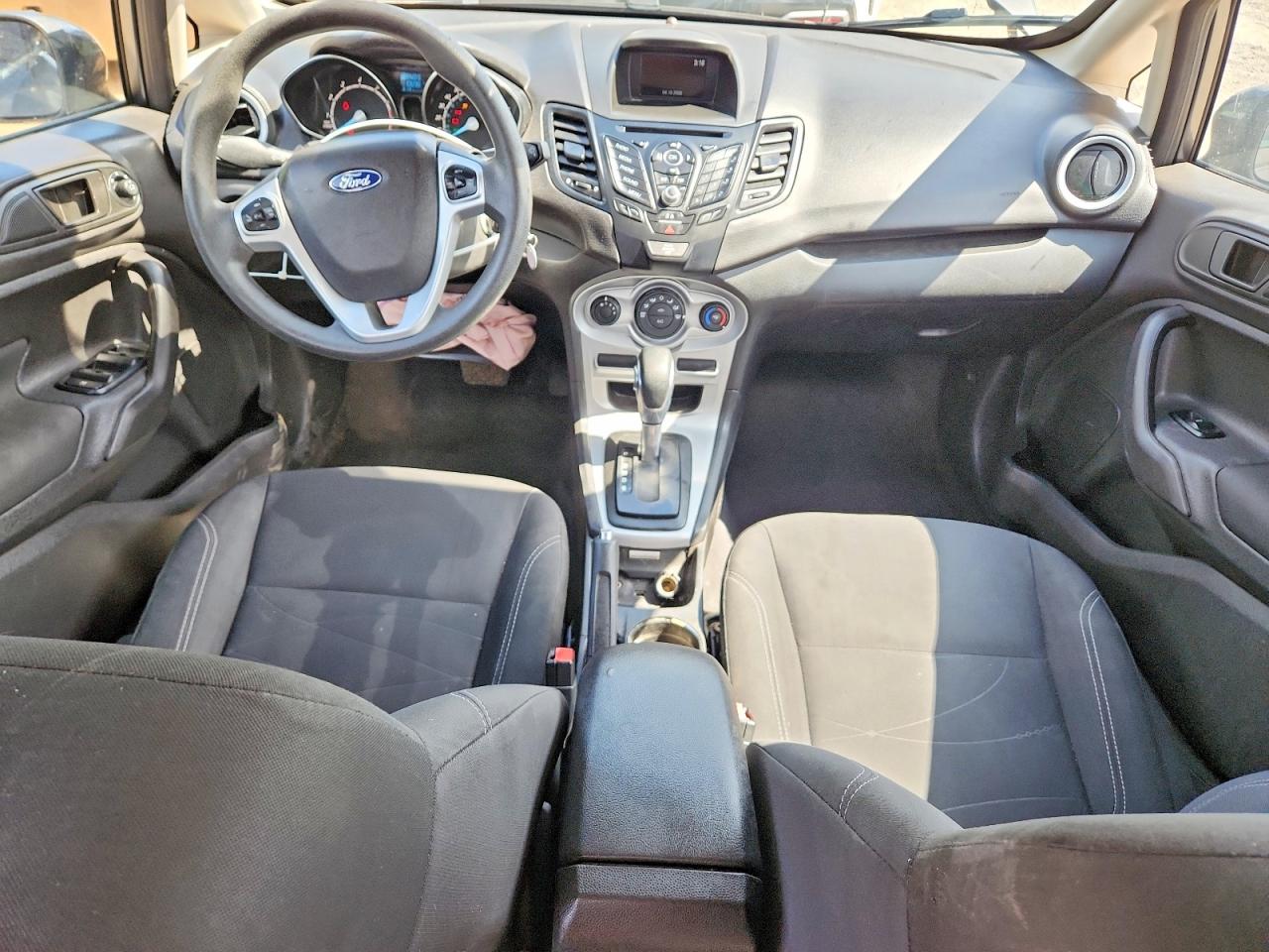 2019 FORD FIESTA SE photo 15