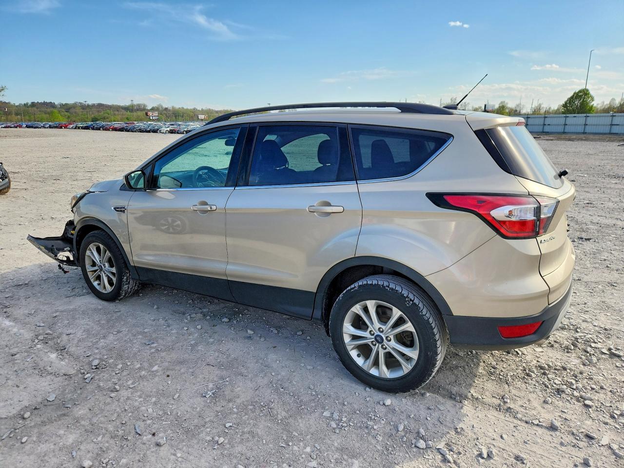 2018 FORD ESCAPE SE photo 2