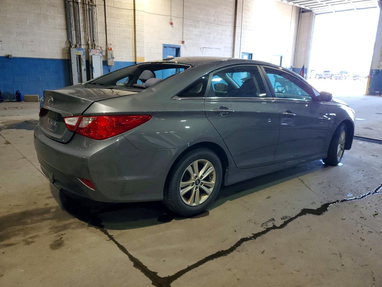 2014 HYUNDAI SONATA GLS photo 5