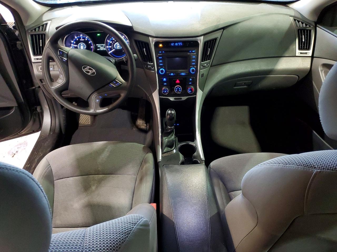 2014 HYUNDAI SONATA GLS photo 15