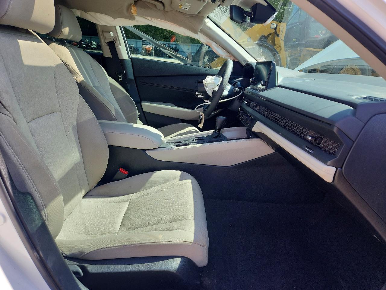 2024 HONDA ACCORD EX photo 7