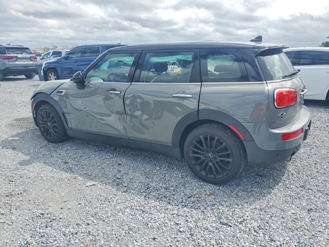 2019 MINI COOPER CLUBMAN photo 3