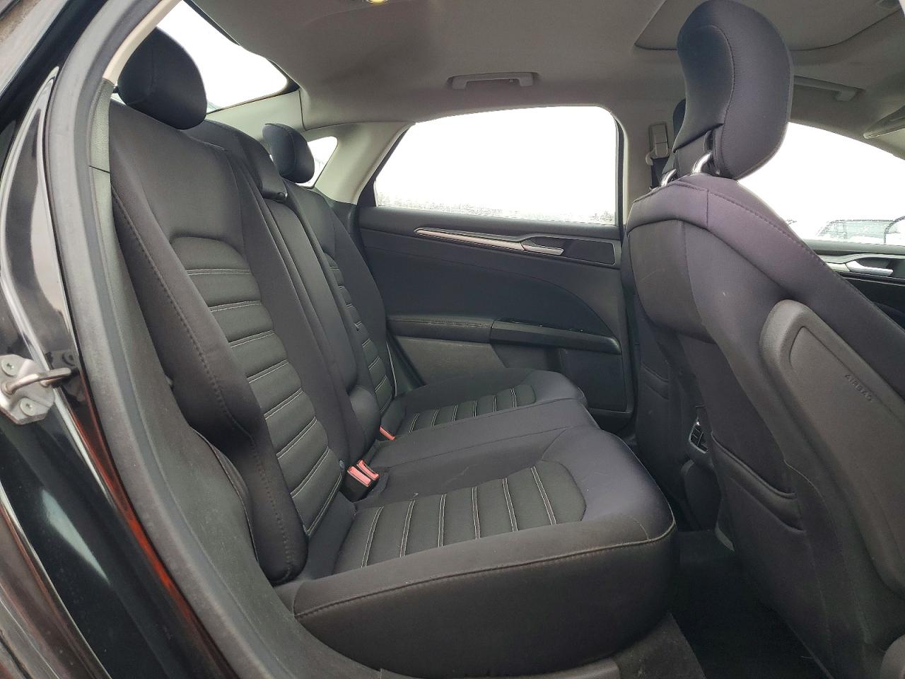 2014 FORD FUSION SE photo 19