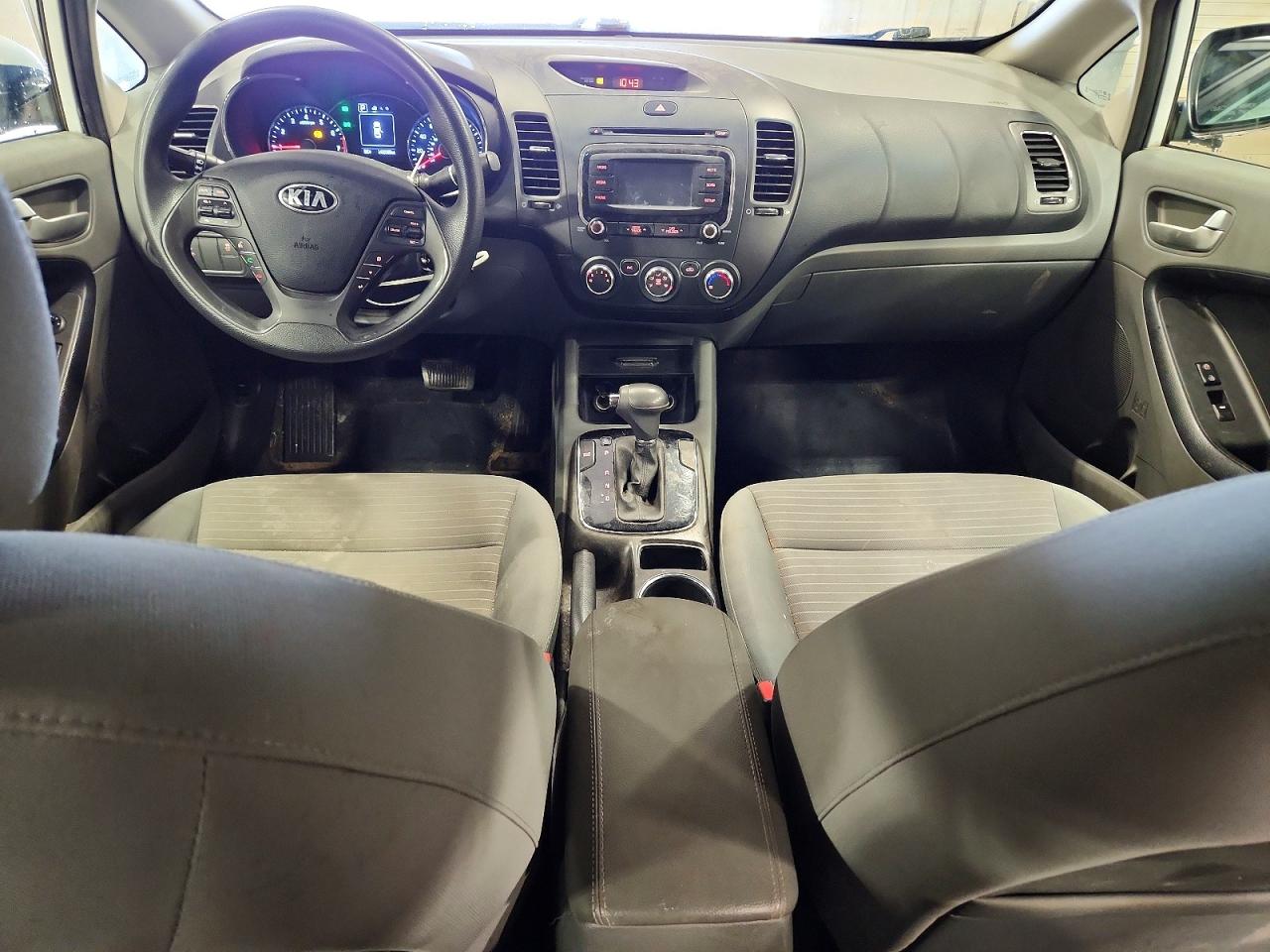 2017 KIA FORTE LX photo 22
