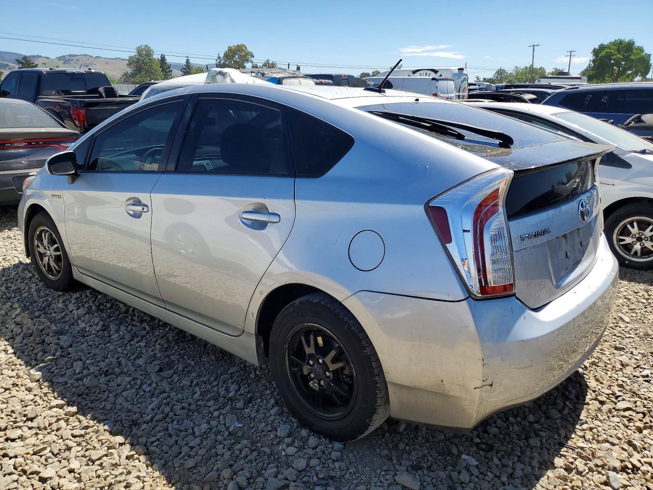 2014 TOYOTA PRIUS THREE photo 3