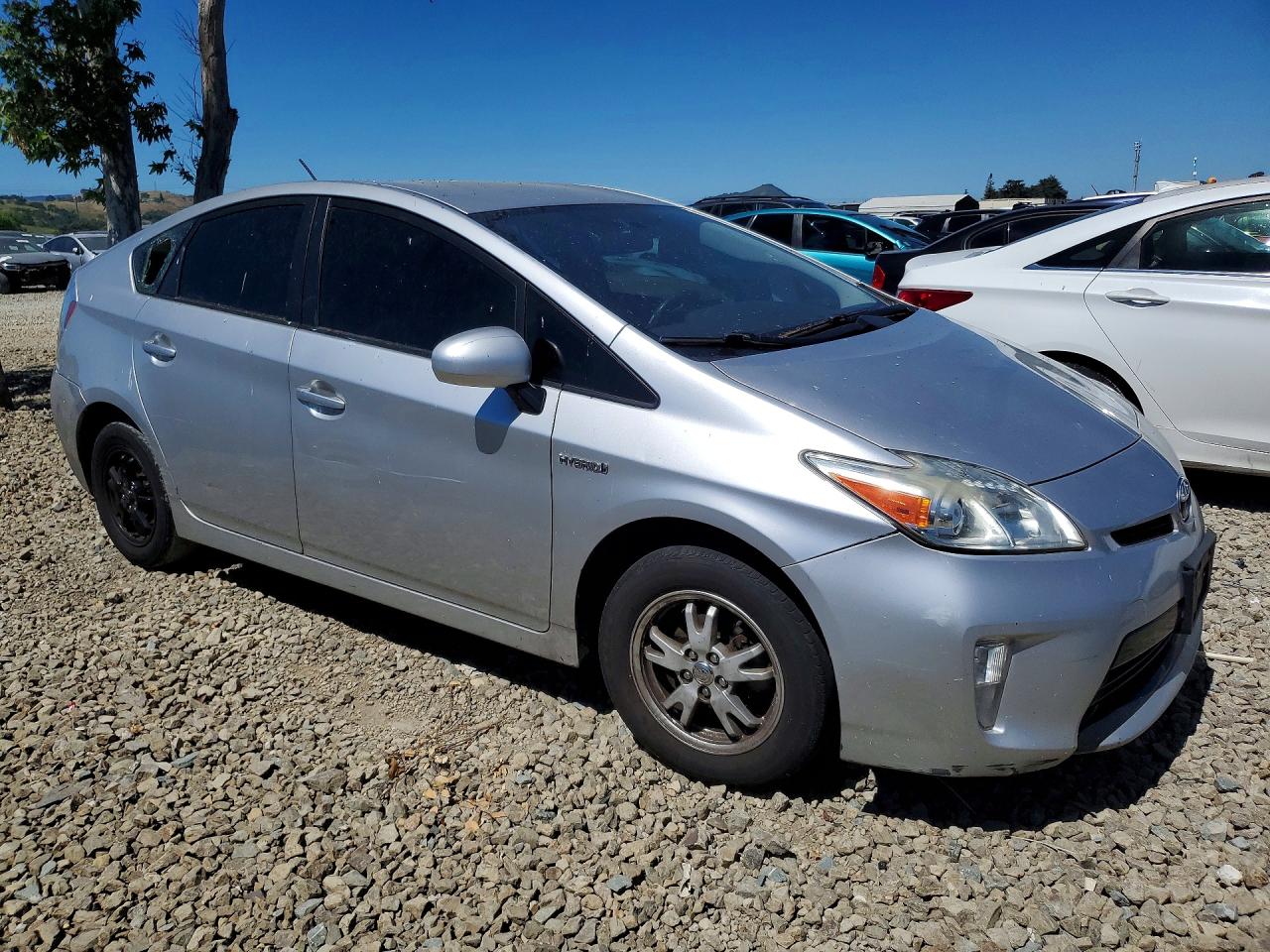 2014 TOYOTA PRIUS THREE photo 7