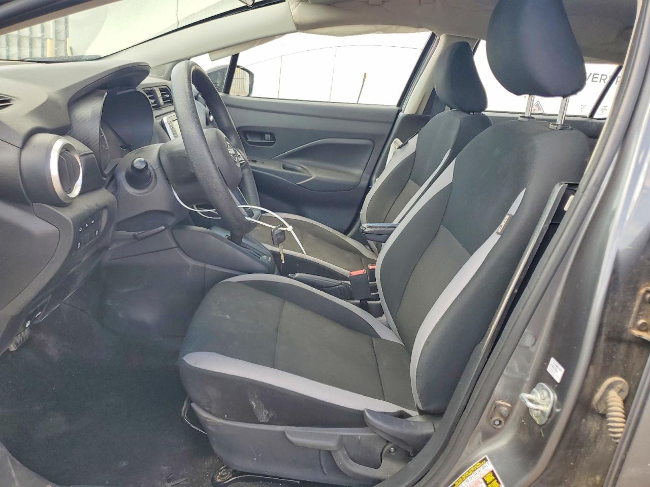2025 NISSAN VERSA S photo 13