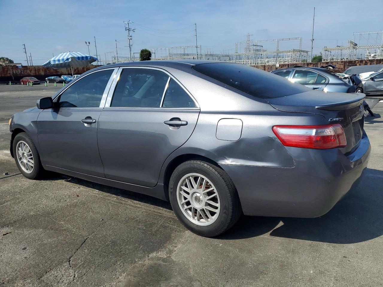 2007 TOYOTA CAMRY LE photo 4