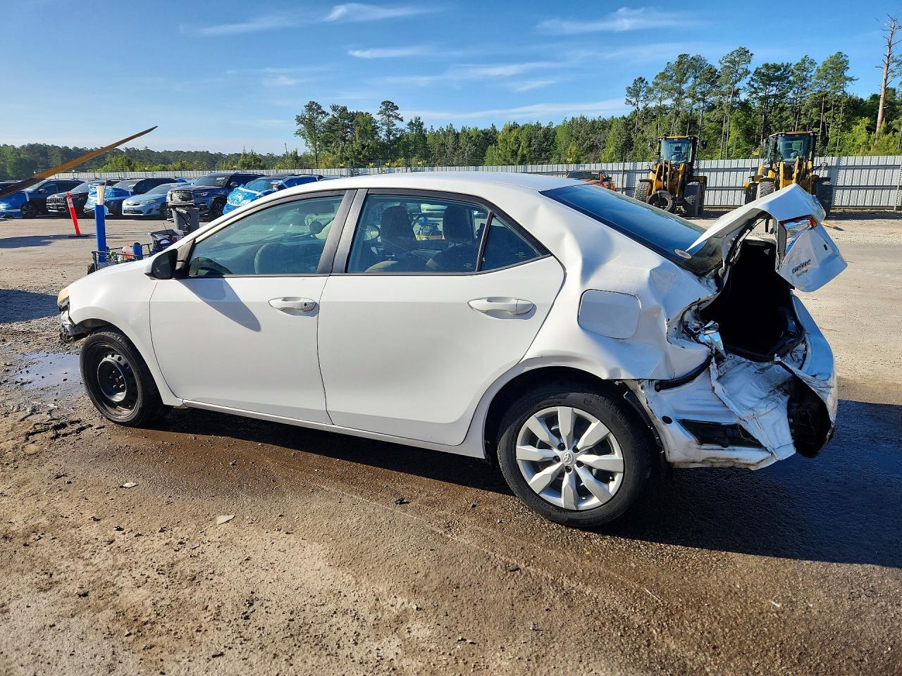 2016 TOYOTA COROLLA LE photo 4