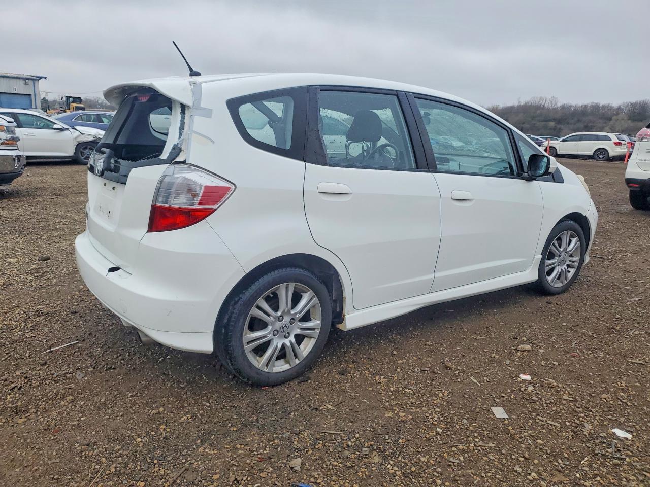 2011 HONDA FIT SPORT photo 7
