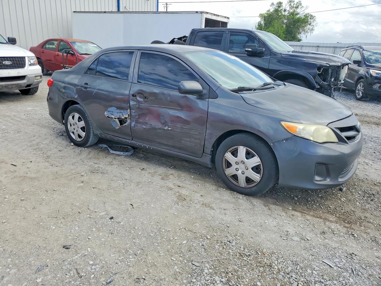 2013 TOYOTA COROLLA L photo 4