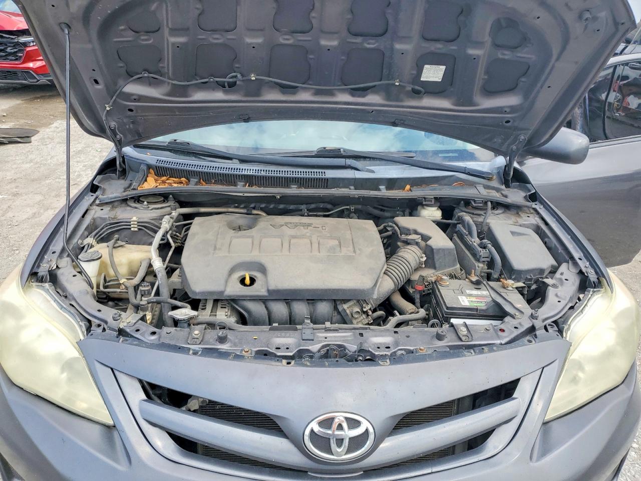 2013 TOYOTA COROLLA L photo 11
