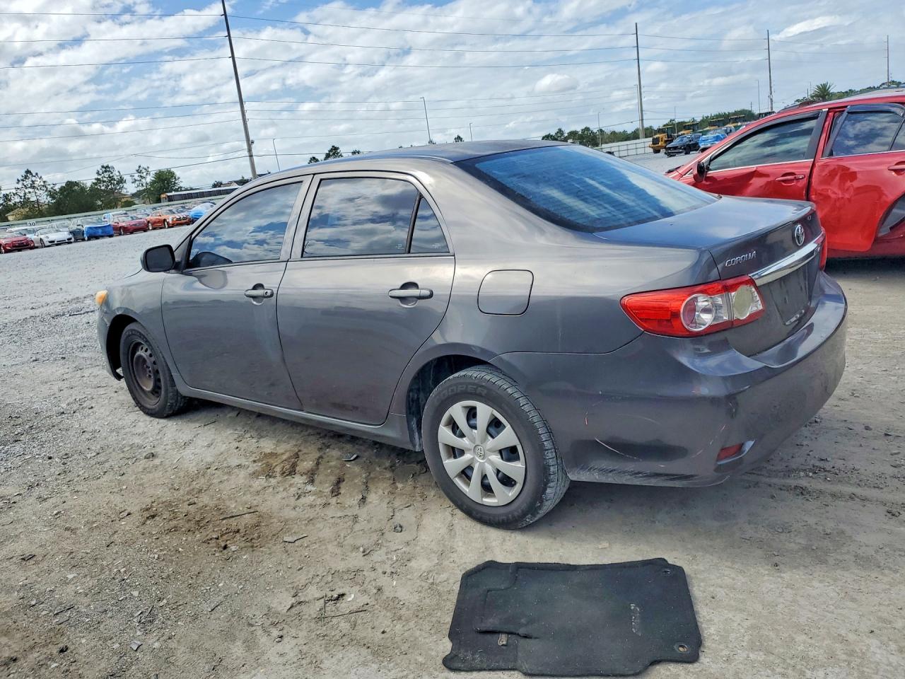 2013 TOYOTA COROLLA L photo 2