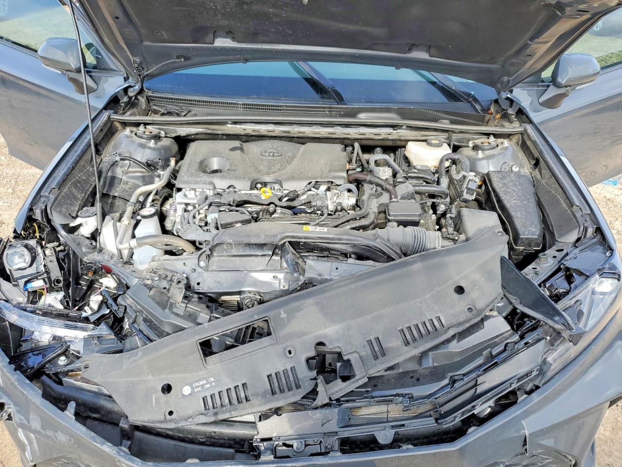 2025 TOYOTA CAMRY LE photo 11