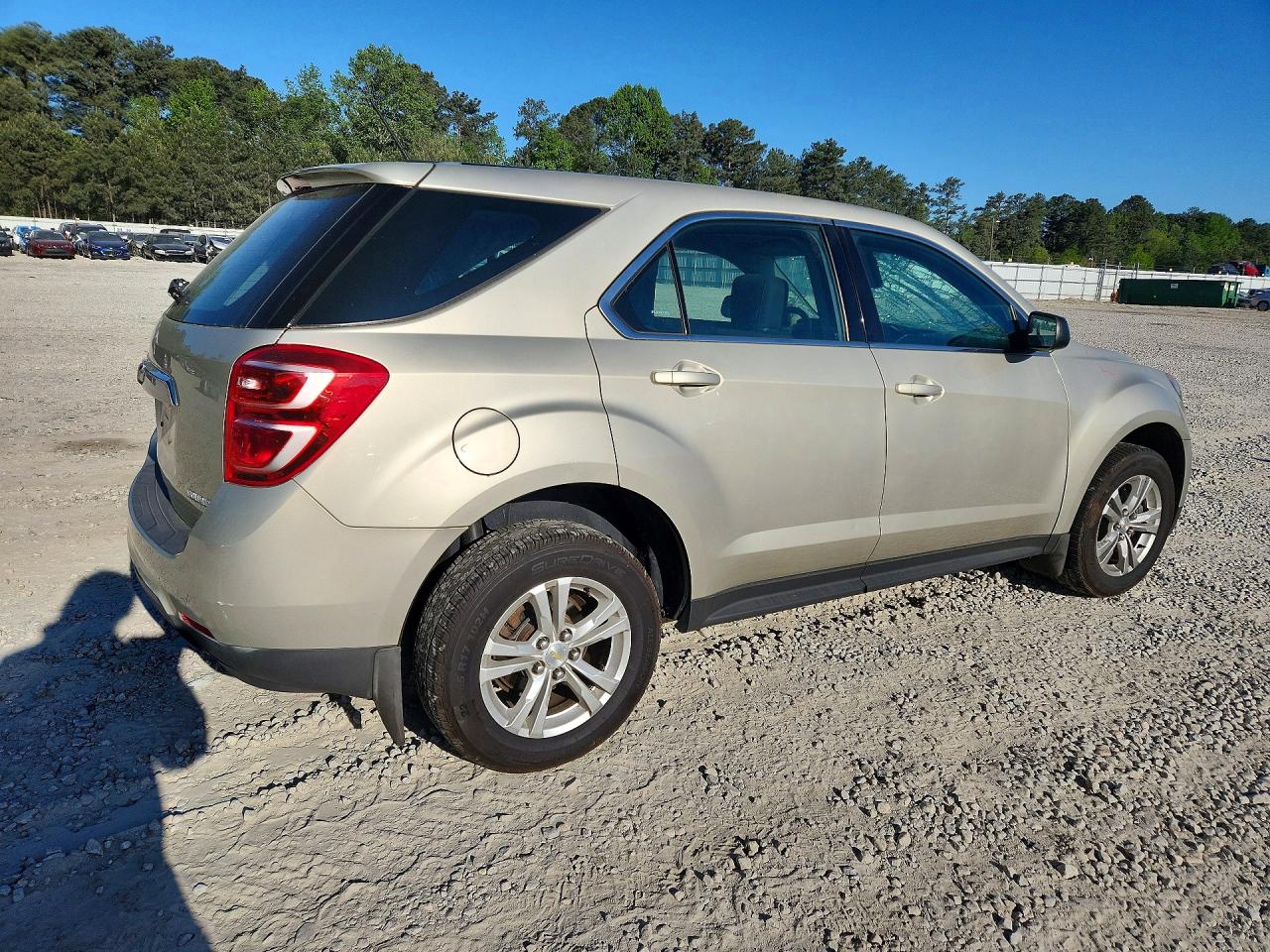 2016 CHEVROLET EQUINOX LS photo 3