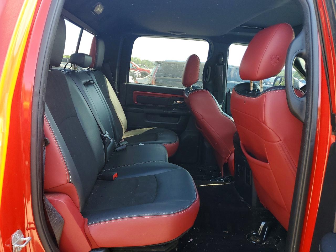 2016 RAM 1500 REBEL photo 19